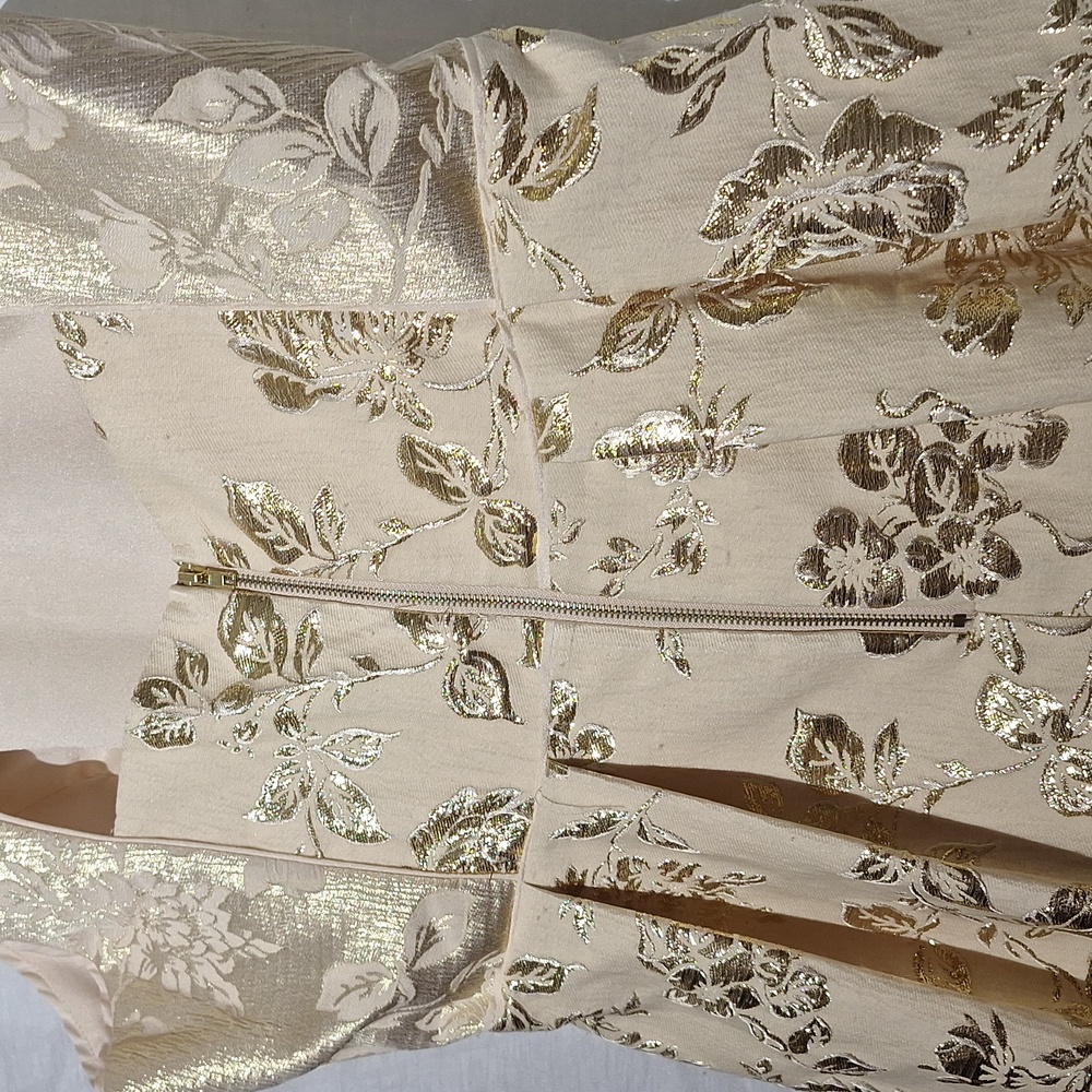 3/$20--Gold Metallic Mini Dress, Floral Rose, Ark & Co. Sz 8, NWOT - Picture 11 of 15